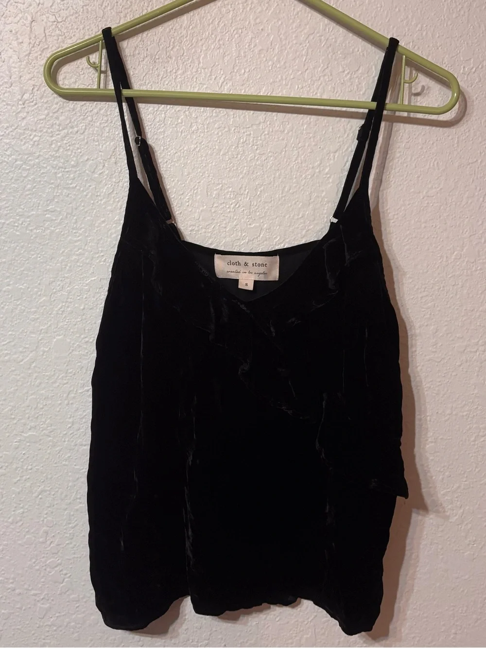 Cloth & Stone Romantic Velvet Ruffle Tank Small